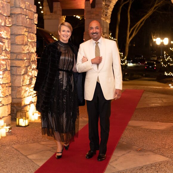 Your Closet Curator - Picture 5 of 13